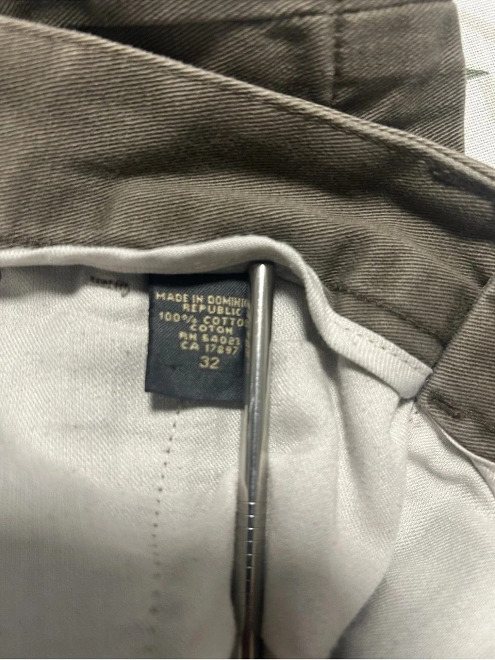 Banana Republic Flat Front Chino Shorts in Olive Green